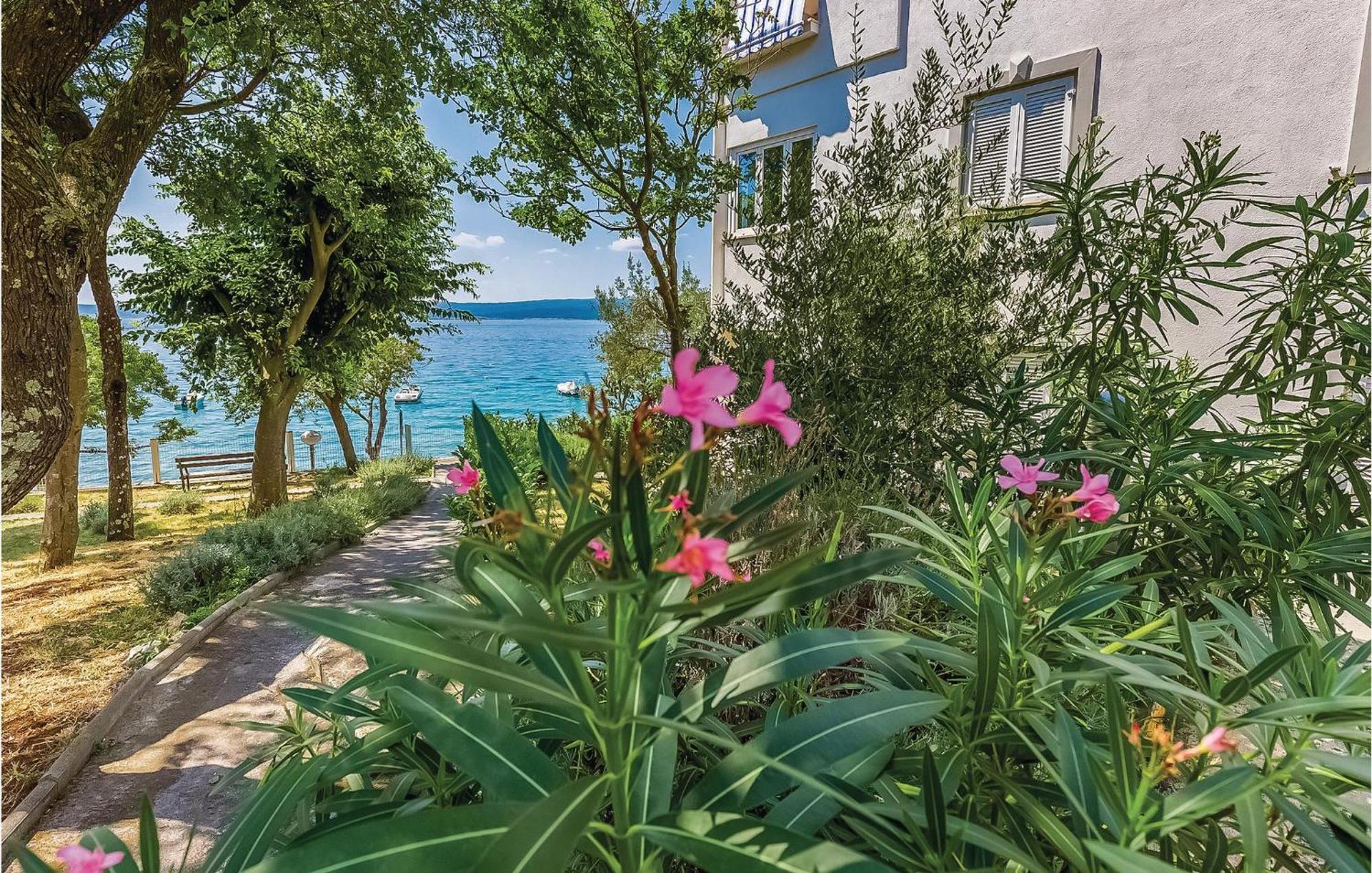 Lovely Apartment In Selce With House Sea View Eksteriør bilde
