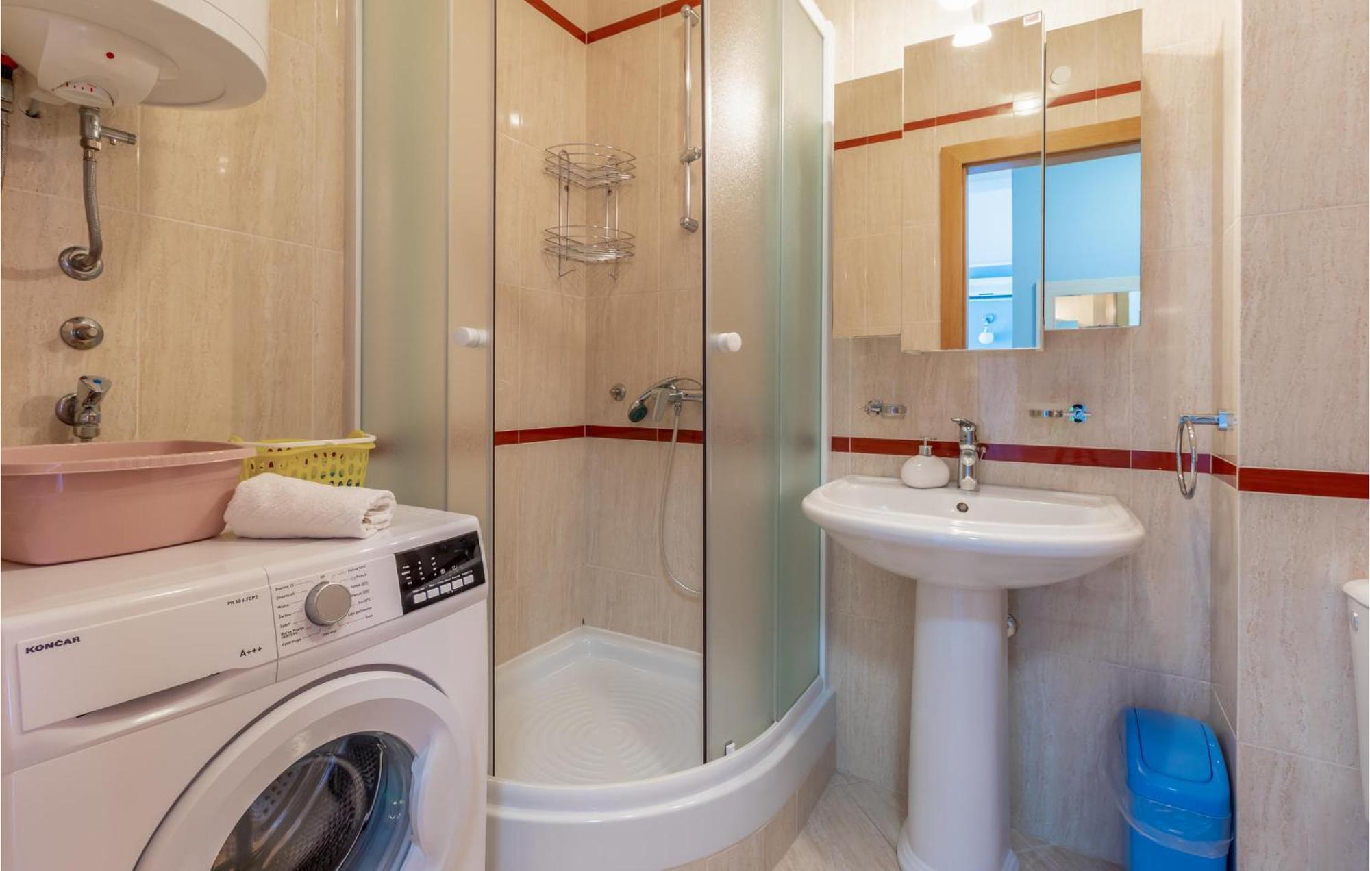 Lovely Apartment In Selce With House Sea View Eksteriør bilde